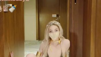 伪娘情趣装自慰自嗨床战 (172)