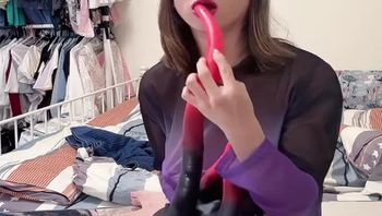 伪娘情趣装自慰自嗨床战 (60)