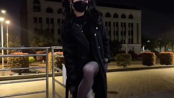 伪娘户外露出自慰